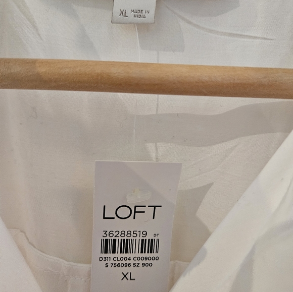 NWT LOFT oversized cotton button up blouse. Size XL - Picture 5 of 7